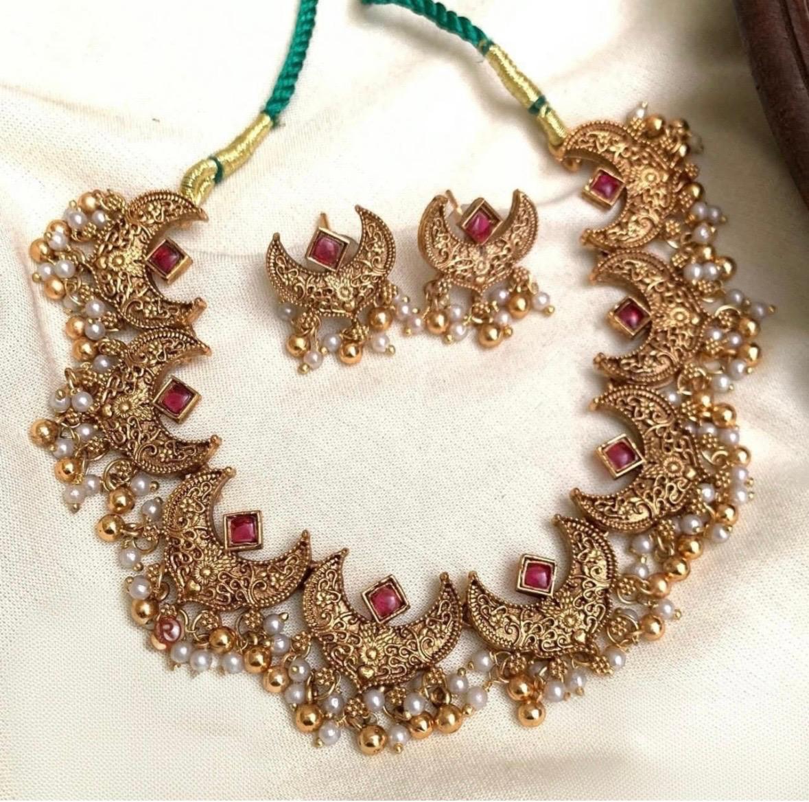 Antique Chandbali Choker Set
