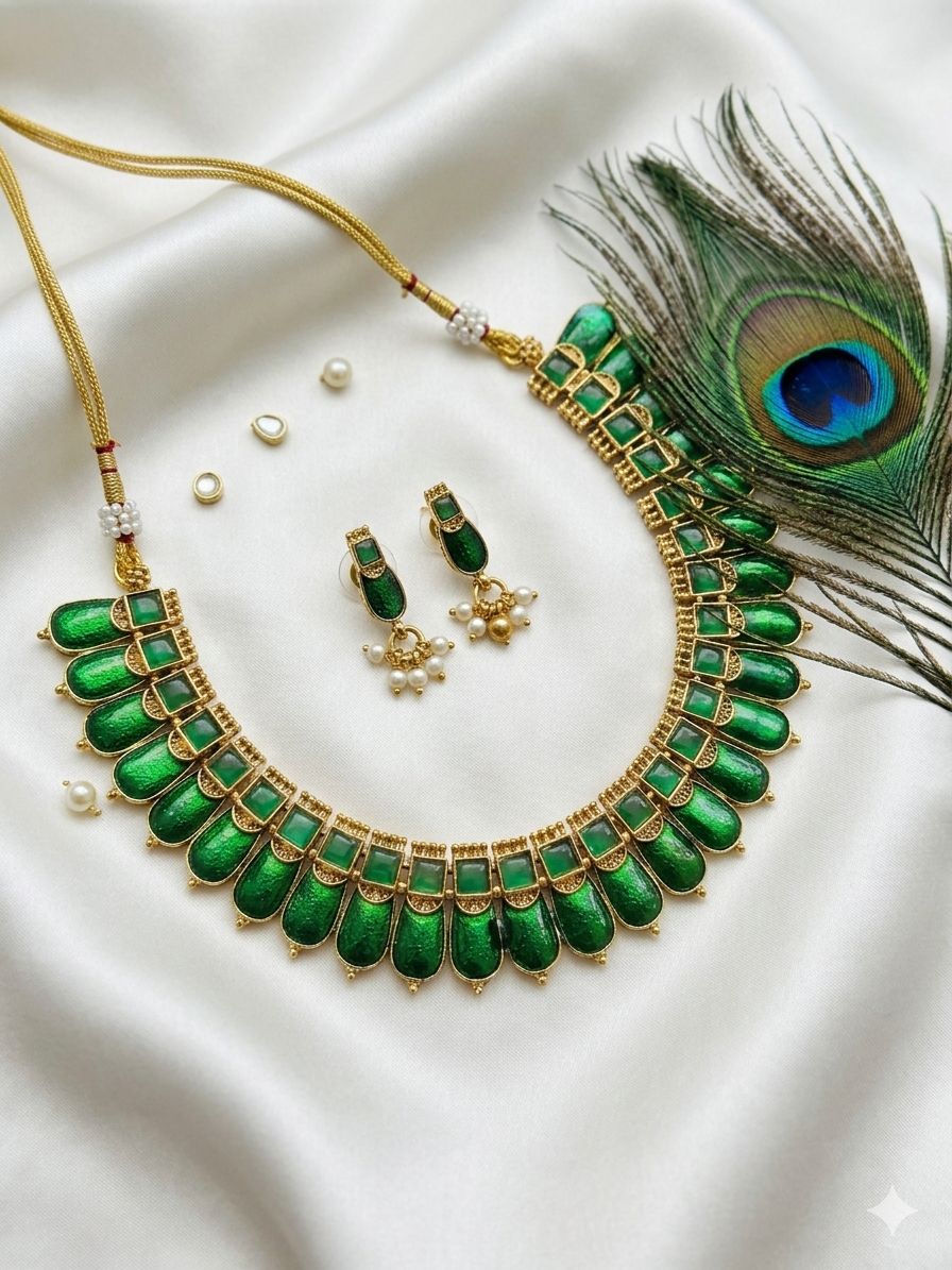Traditional nagapadam necklace