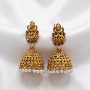 Lakshmi Pearl Jumka