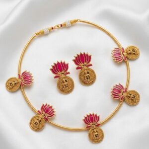 Lotus Hasli Necklace