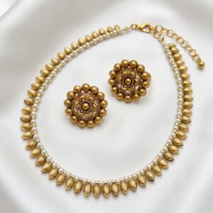 Floral Pearl Choker Set