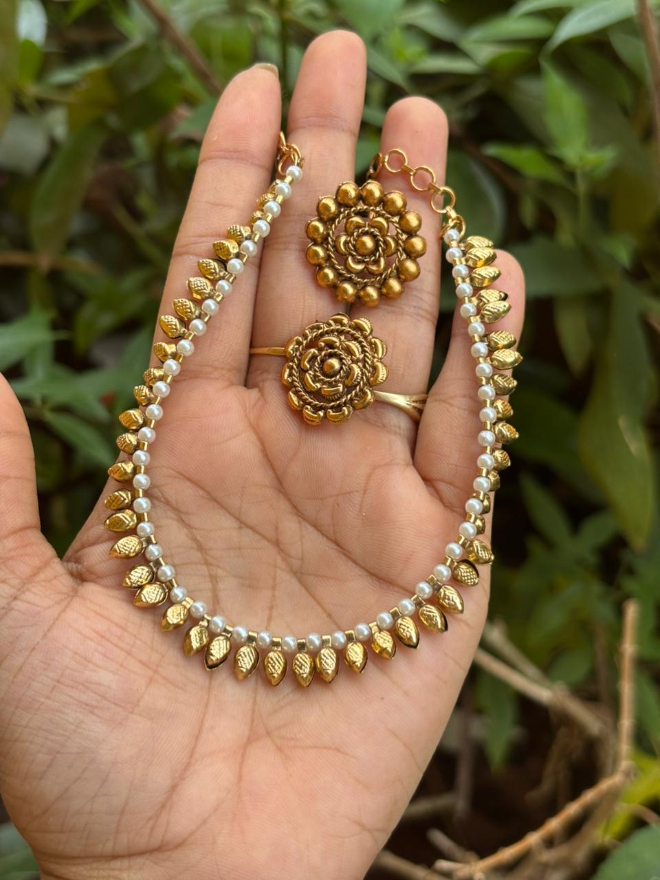 Floral Pearl Choker Set - Image 2