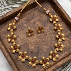 Flower Choker