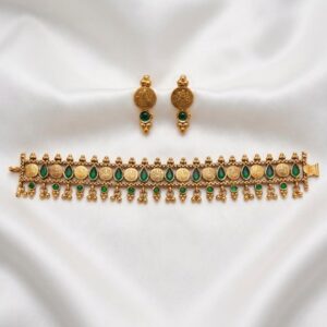 Green Aura Antique Choker